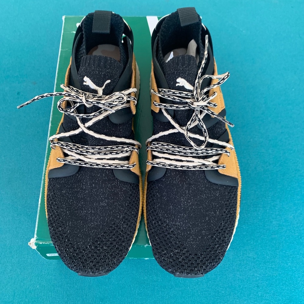 Shoes - Picture 3 of 4